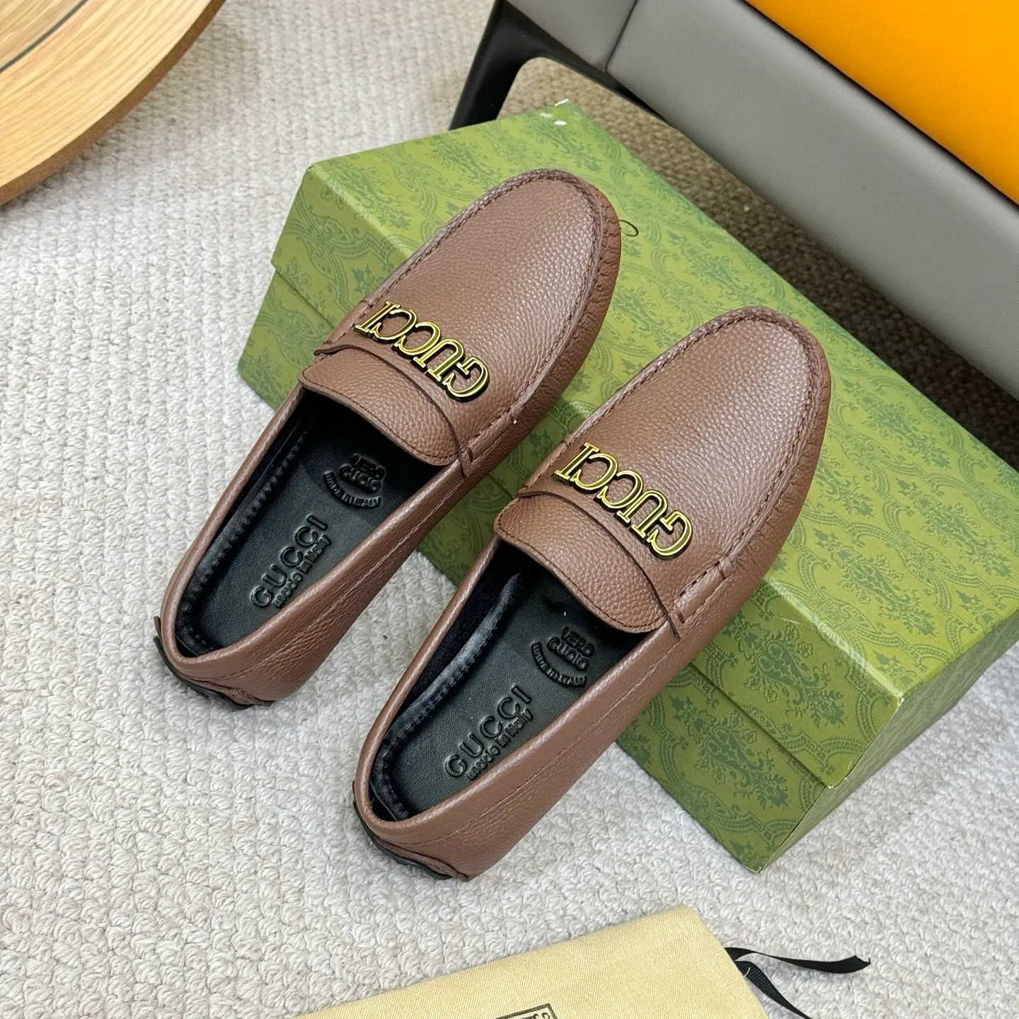 Men's shoes 💰420 (Yangli) Gucci* - the top version of Gucci classic beanie shoes! It is made of imported original cowhide and has a comfortable first layer of sheepskin lining! Original wear-resistant rubber outsole! High quality products! Size 38-46, with shoe dial, cloth bag, card
